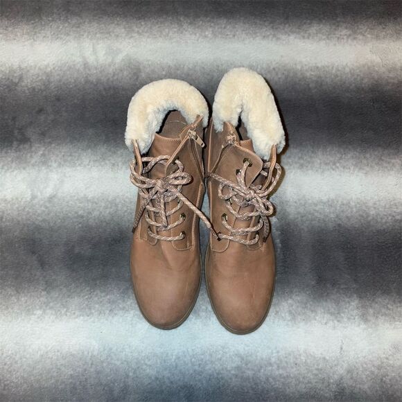 Madden Girl Women's Blush Ankle Lug Workboot Booties Faux Fur Trim Lace-Up Zip - Picture 10 of 16